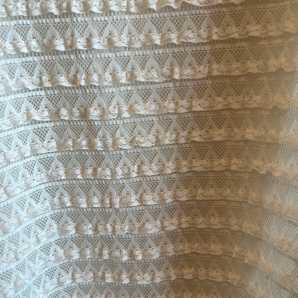 NWT Lulus  Lace Dress - Picture 4 of 9